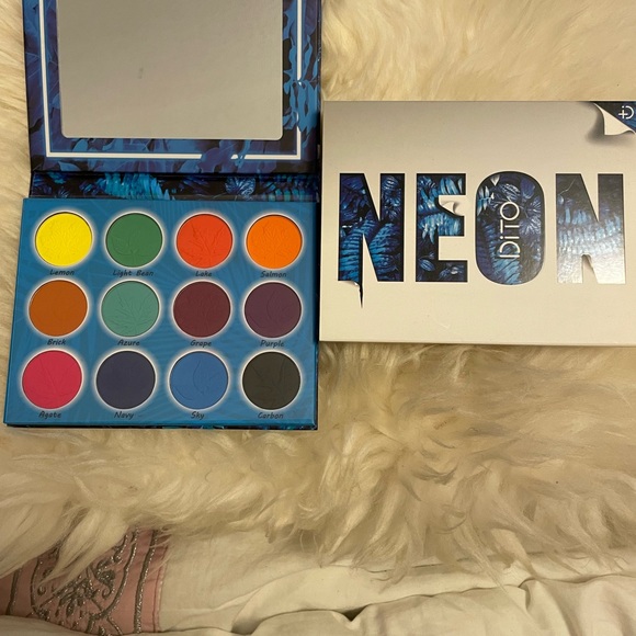 NEON EYESHADOW PALETTE - Picture 3 of 3